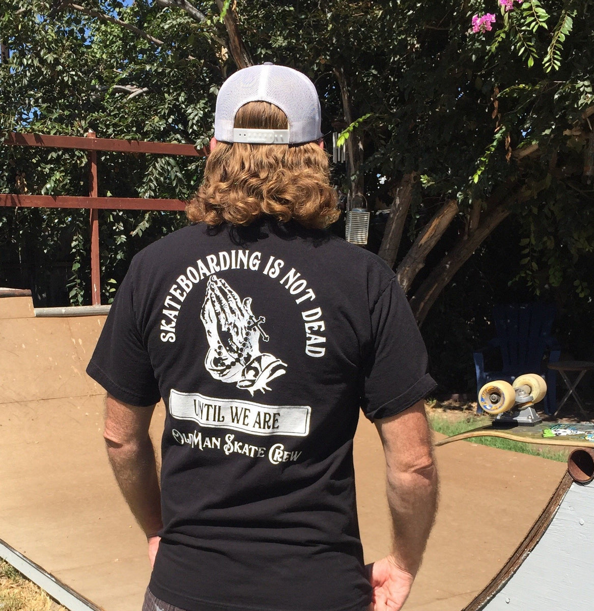 Skate clothes, Never get old - Skateboard - T-Shirt